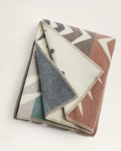 AGATE BEACH THROW