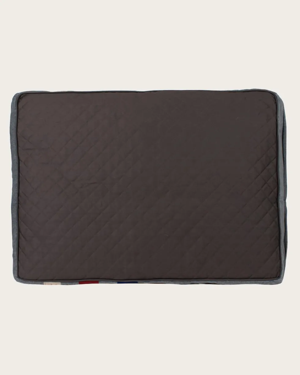 CABIN STRIPE PET BED - NAPPER