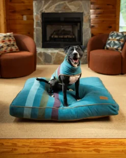 CABIN STRIPE PET BED - NAPPER