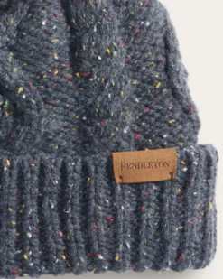 CABLE KNIT BEANIE