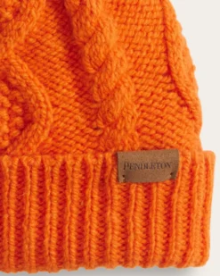 CABLE KNIT BEANIE