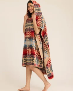 CANYONLANDS ADULT HOODED TOWEL