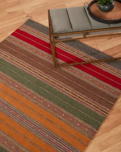 COLLARES RUG