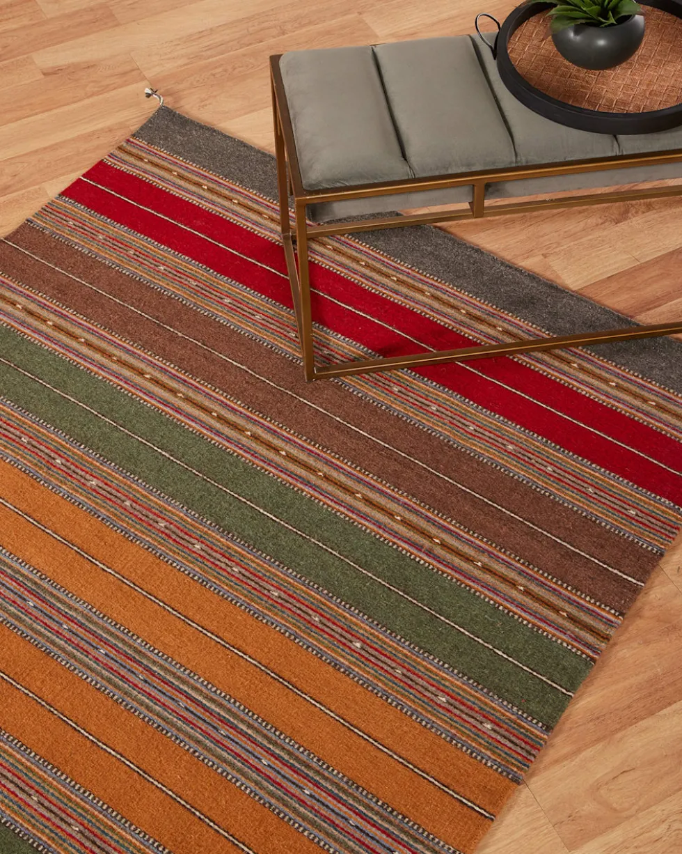 COLLARES RUG