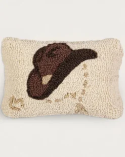 COWBOY HAT HOOKED SMALL LUMBAR PILLOW