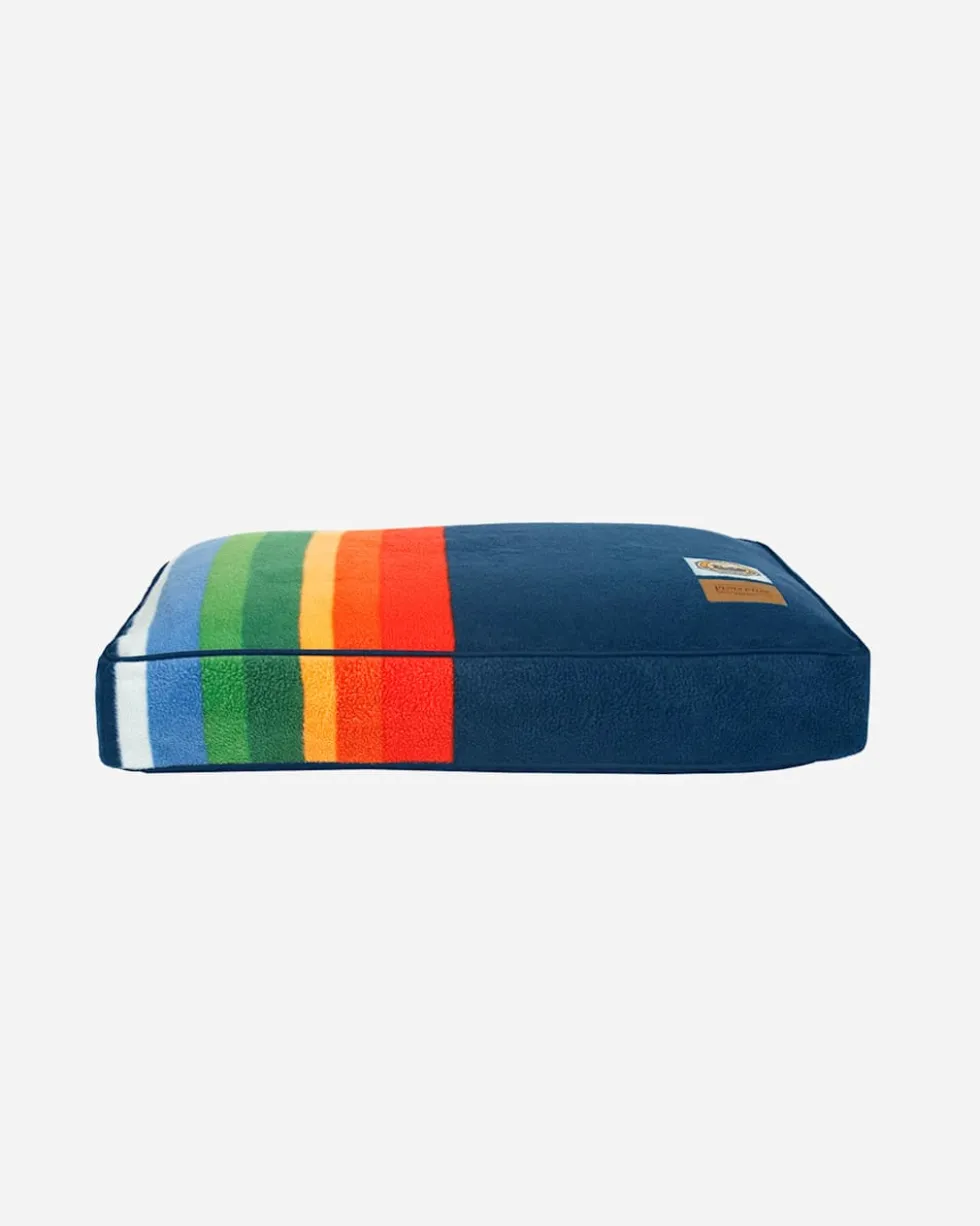 CRATER LAKE NATIONAL PARK PET BED - NAPPER