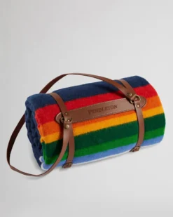 CRATER LAKE NATIONAL PARK THROW WITH CARRIER