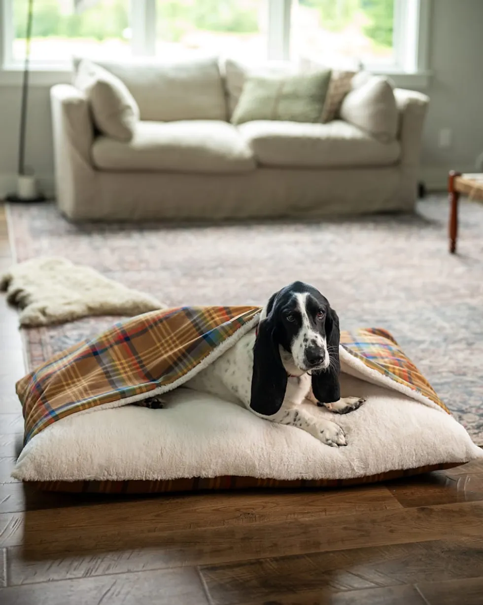 DESERT PLAID BURROW PET BED