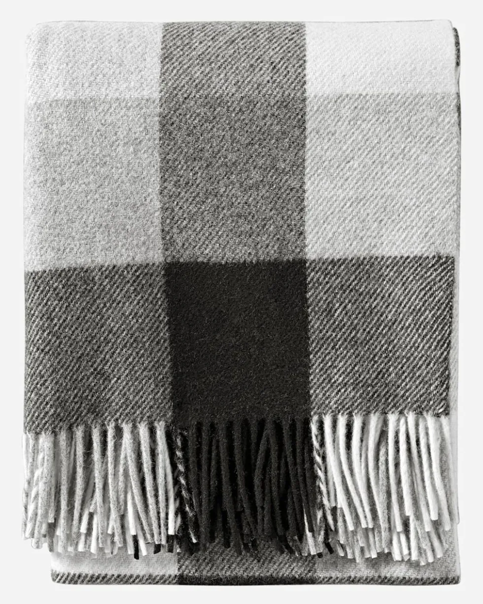 ECO-WISE WOOL FRINGED THROW
