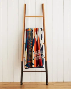 FIRE LEGEND TOWEL FOR TWO