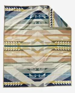 FOSSIL SPRINGS BLANKET