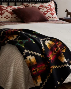 FOUR CORNERS BLANKET