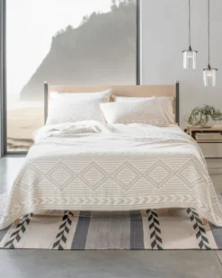 GANADO COTTON MATELASSE COVERLET
