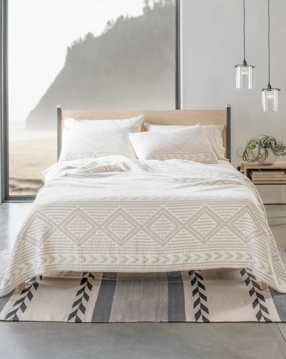 GANADO COTTON MATELASSE COVERLET