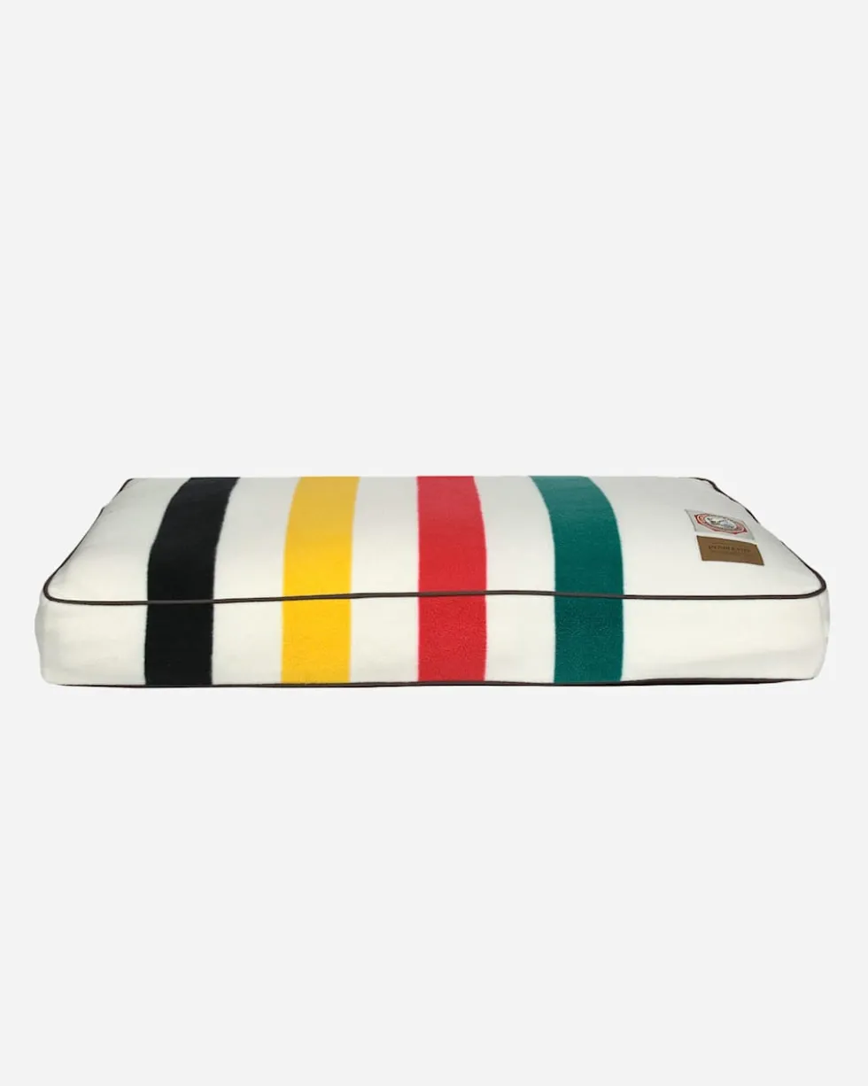 GLACIER NATIONAL PARK PET BED - NAPPER