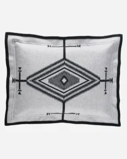 LOS OJOS JACQUARD BEDDING SET