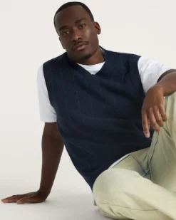 MEN'S MIXED STITCH MERINO SWEATER VEST