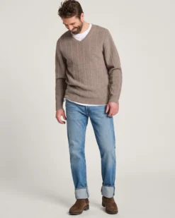 MEN'S MIXED STITCH MERINO V-NECK SWEATER