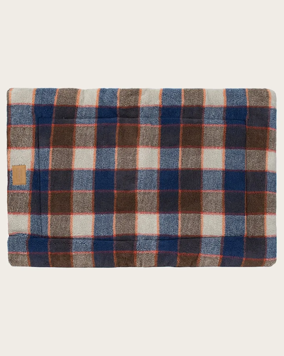 MOUNTAIN PLAID PET BED - COMFORT CUSHION