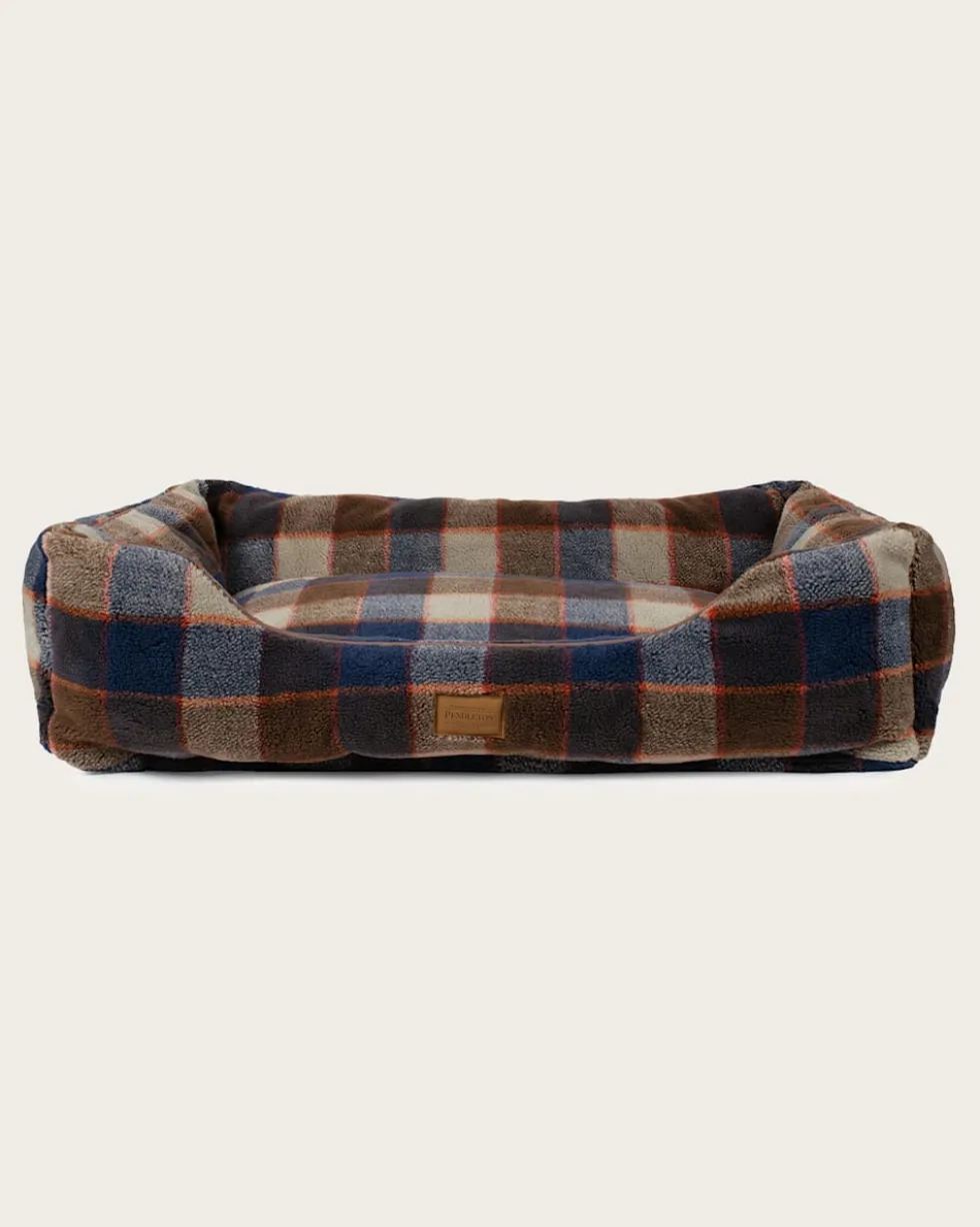 MOUNTAIN PLAID PET BED - KUDDLER