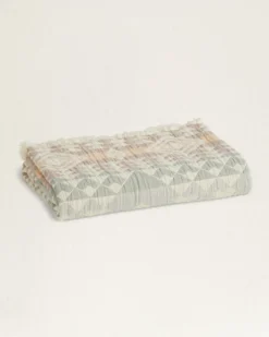 ORGANIC COTTON FRINGED THROW