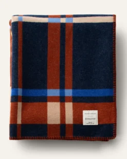 SCHOOLHOUSE X PENDLETON ABINGTON HALL THROW