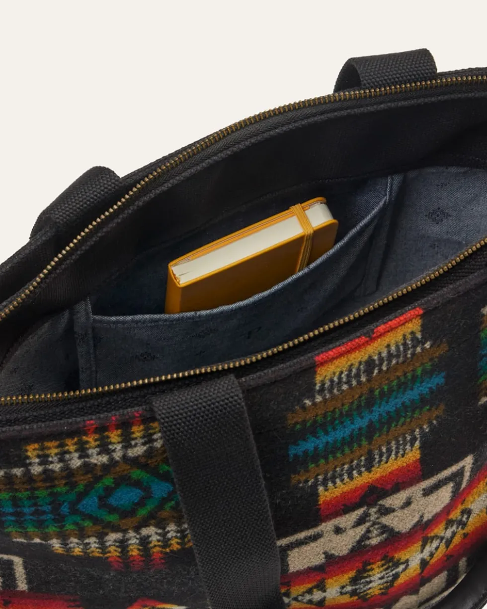 TRADITIONS CITY ZIP TOTE