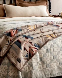 WHITE SANDS BLANKET