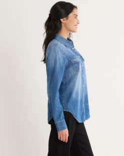 WOMEN'S CHAMBRAY GAMBLER SHIRT