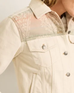 WOMEN'S DENIM TRUCKER JACKET