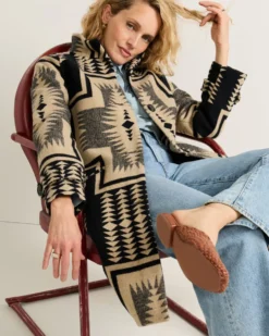 WOMEN'S TIMBERLINE WOOL COAT