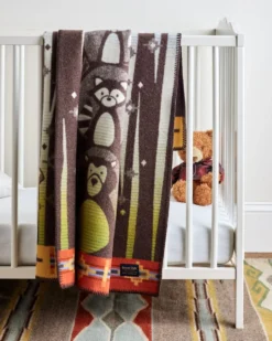 WOODLAND NEIGHBORS CRIB BLANKET