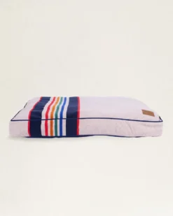 YELLOWSTONE NATIONAL PARK PET BED - NAPPER