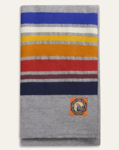 YOSEMITE NATIONAL PARK THROW WITH CARRIER